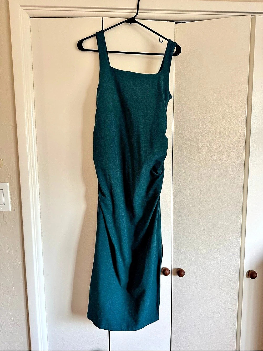 Beyond Yoga Women's Maternity Midi Dress in Blue/Green Size Medium